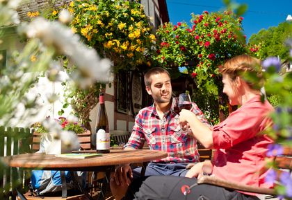 Pause mit einem Glas Wein